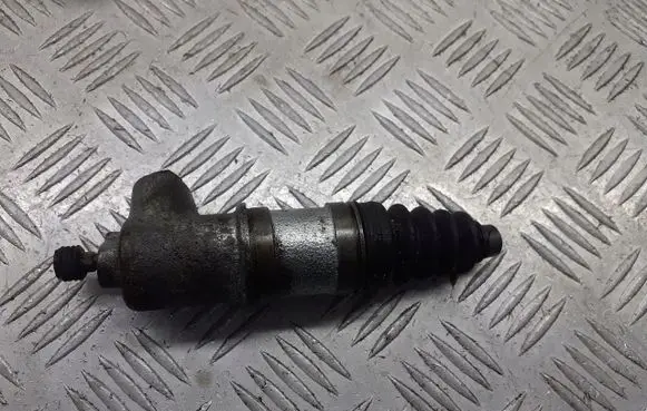 Lancia Lybra Clutch release bearing slave cylinder 
