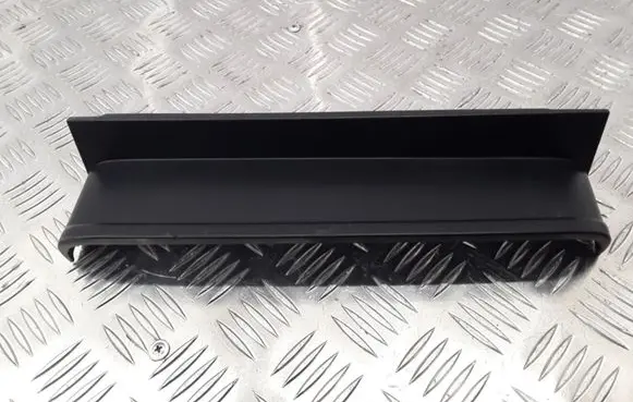 Tail light part