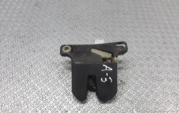 Audi A3 S3 8L Tailgate/trunk/boot lock/catch/latch