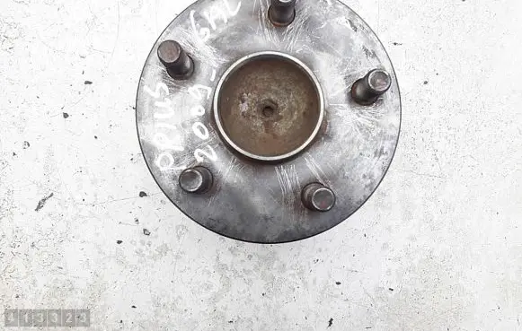 Toyota Prius (XW20) Rear wheel hub 8954420010