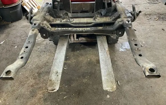 Mercedes-Benz Sprinter W906 Front subframe