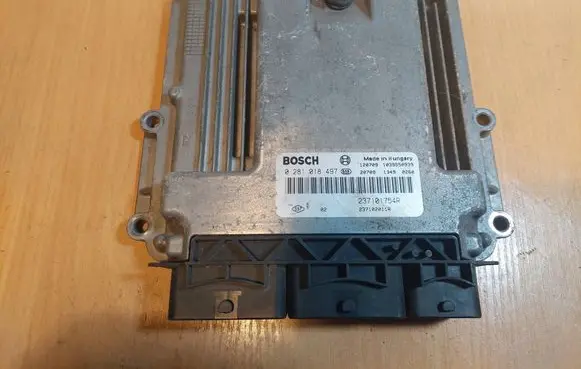 Renault Trafic II (X83) Engine control unit/module ECU 0281018497 237101754R 237102011R
