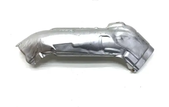 BMW 5 G30 G31 G38 Heat shield in engine bay 865246601 8652466
