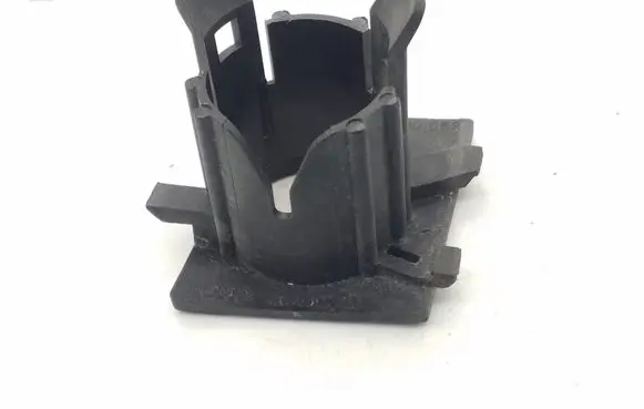 Audi A8 S8 D3 4E Front parking sensor holder (PDC) 4E0906629AA