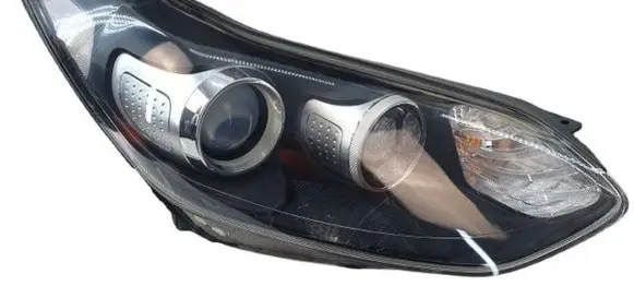 KIA Sportage Headlight/headlamp 92102-f1110