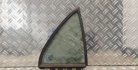 Toyota Corolla E120 E130 Rear vent window glass 43R000992