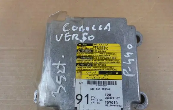 Toyota Corolla Verso E121 Airbag control unit/module 891700F032 213819107