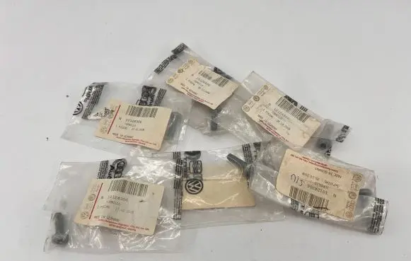 Audi A4 S4 B8 8K Nuts/bolts N10124306
