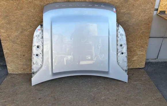 Land Rover Defender Engine bonnet/hood L8B219H237AC KK711K6