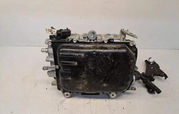 Toyota Yaris Voltage converter inverter G920052031