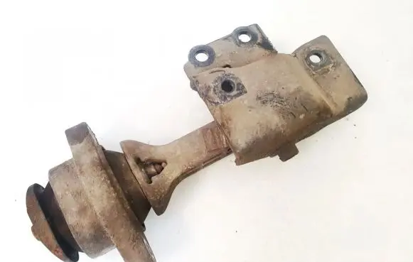 Hyundai i30 Engine mount bracket