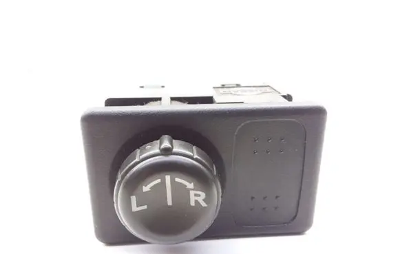 Nissan Primera Wing mirror switch