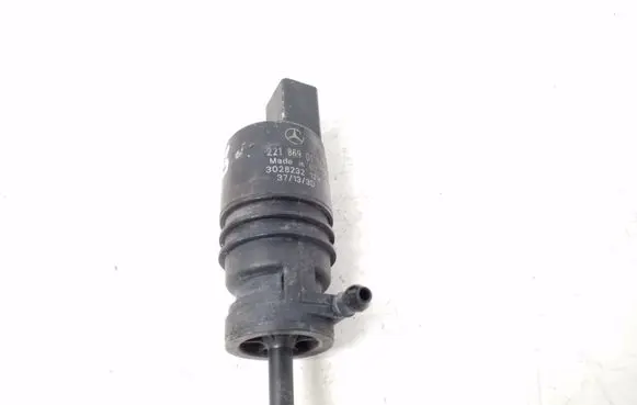 Mercedes-Benz E C207 W207 Windscreen/windshield washer pump A2218690121