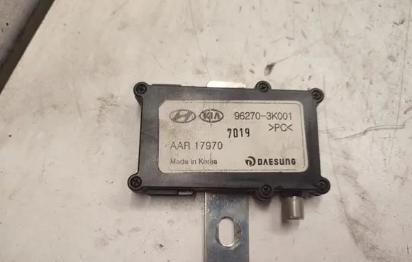 Hyundai Sonata Aerial antenna amplifier 962703K001