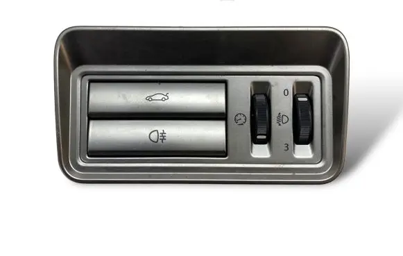Fog light switch