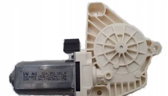 Volkswagen Golf VII Rear door window regulator motor 5Q4959802B