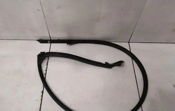 Mercedes-Benz C W205 Rubber seal front coupe door window A2056730298