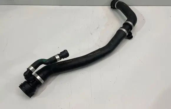BMW 4 F36 Gran coupe Engine coolant pipe/hose 8616528 8620944
