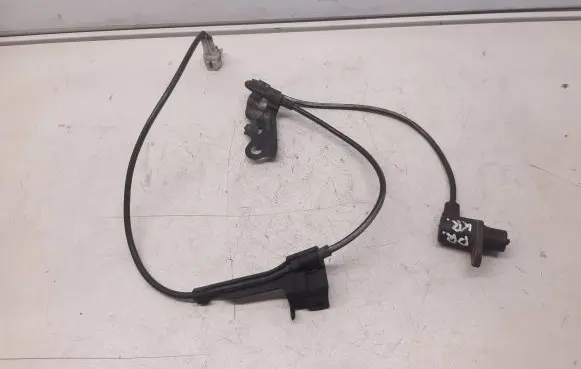 Toyota Avensis T250 ABS brake wheel speed sensor 0265006