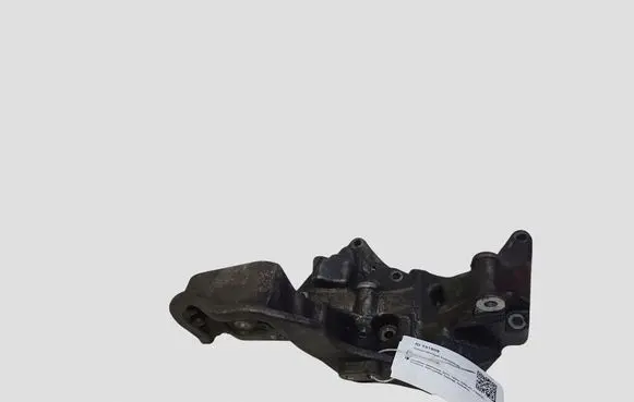 Volvo V40 Generator/alternator bracket 31401103