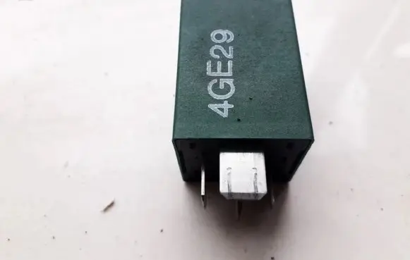 Ford Mondeo MK I Other relay 4GE29 93BG8C616AA