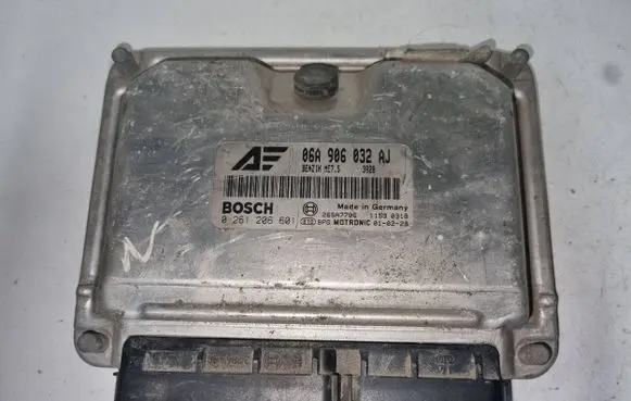 Volkswagen Sharan Engine control unit/module ECU 06A906032AJ 26SA7706 0261206601