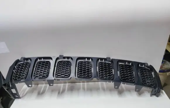 Jeep Compass Front bumper upper radiator grill 11601880001
