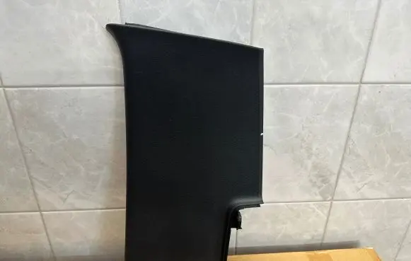 Ford Ranger IV (D)pillar trim (top) N1WB-E31002-B