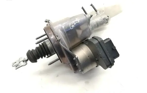 Toyota Yaris XP210 Brake booster 472100D030