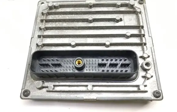 Volvo C30 Engine control unit/module 30743219AA S122185001 K5070