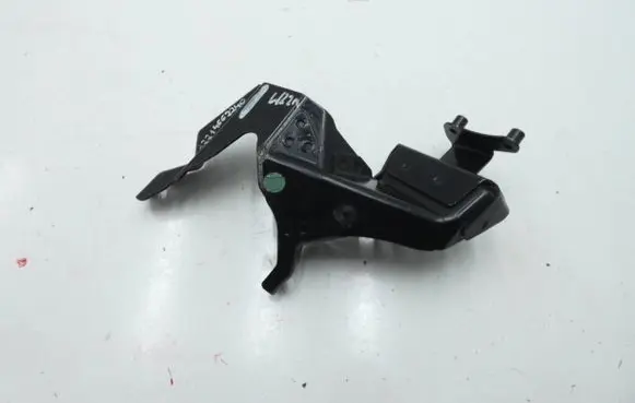 Mercedes-Benz S W221 Secondary air pump holder A2214662240