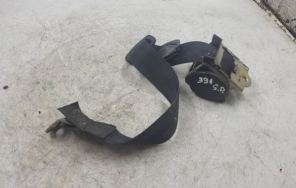 Audi 80 90 B3 Rear seatbelt 893857709
