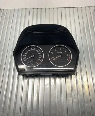 BMW 1 F20 F21 Speedometer (instrument cluster) 9325622 17649411 24743482