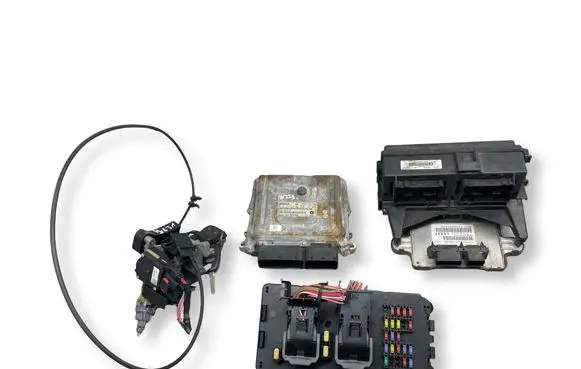 Jeep Grand Cherokee (WK) Engine ECU kit and lock set 0281013643 1039S18107 P05187324AB