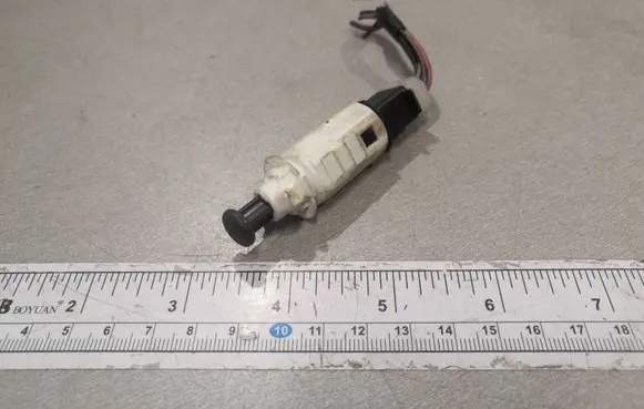 Smart ForTwo I Brake pedal sensor switch 0204020025 0010287V001