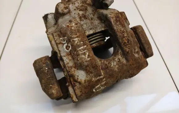 Land Rover Range Rover L322 Rear brake caliper