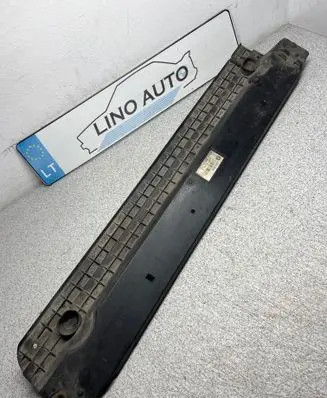 Radiator trim