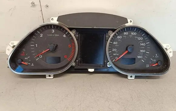 Audi Q7 4L Speedometer (instrument cluster)
