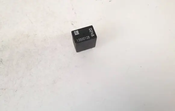 Opel Insignia A Other relay 13500128