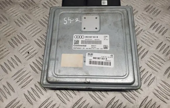 Audi A4 S4 B8 8K Engine control unit/module 8K0907551B