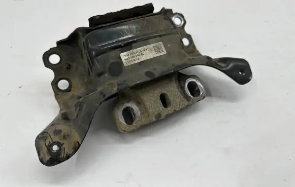 Skoda Octavia Mk3 (5E) Engine mount bracket 5Q0199555AC