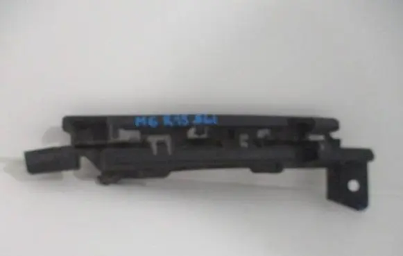 Renault Laguna III Fender mounting bracket 622200008R