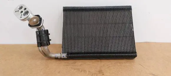 BMW M4 F82 F83 Air conditioning (A/C) radiator (interior) T89266A 2258080915 T89256A024