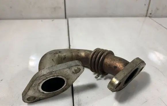 Audi A3 S3 A3 Sportback 8P EGR valve line/pipe/hose 03G131521AM