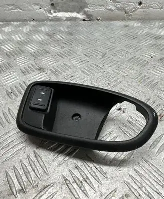 Ford Mondeo MK IV Electric window control switch 6M21U226A36