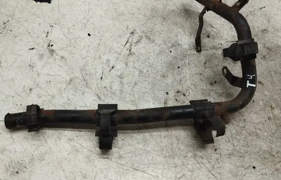 Volkswagen Transporter - Caravelle T4 Engine coolant pipe/hose 074121065AE