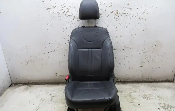 Ford Kuga II Front driver seat 