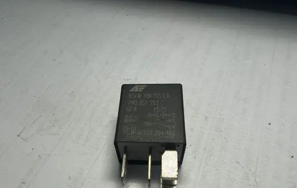 Volkswagen Sharan Other relay 7M0951253C