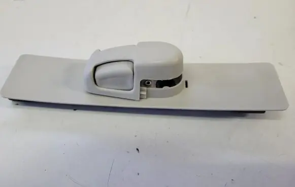 Honda CR-V Seat belt height adjuster 