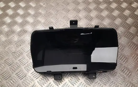 SsangYong Tivoli Speedometer (instrument cluster) 8022037210